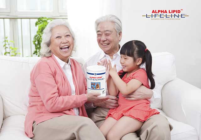 Đối tượng sử dụng sữa non Alpha Lipid là người già có thêm kháng thể, tăng cường khỏe mạnh cho xương khớp